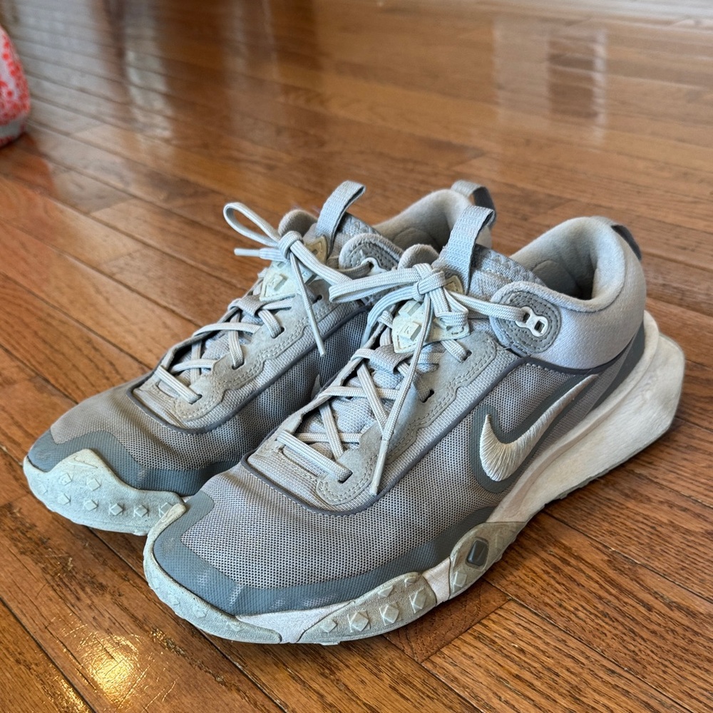 Nike Air Diamond Turf shoes size 11